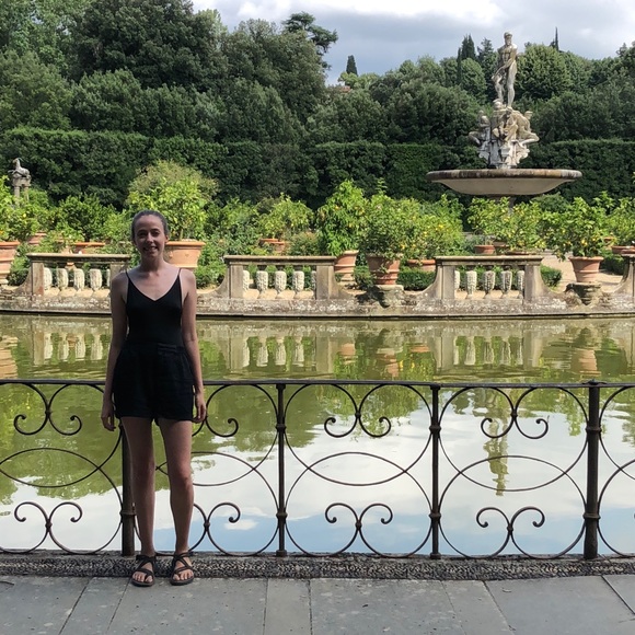 Meet your Posher, Ava - Picture 3 of 4